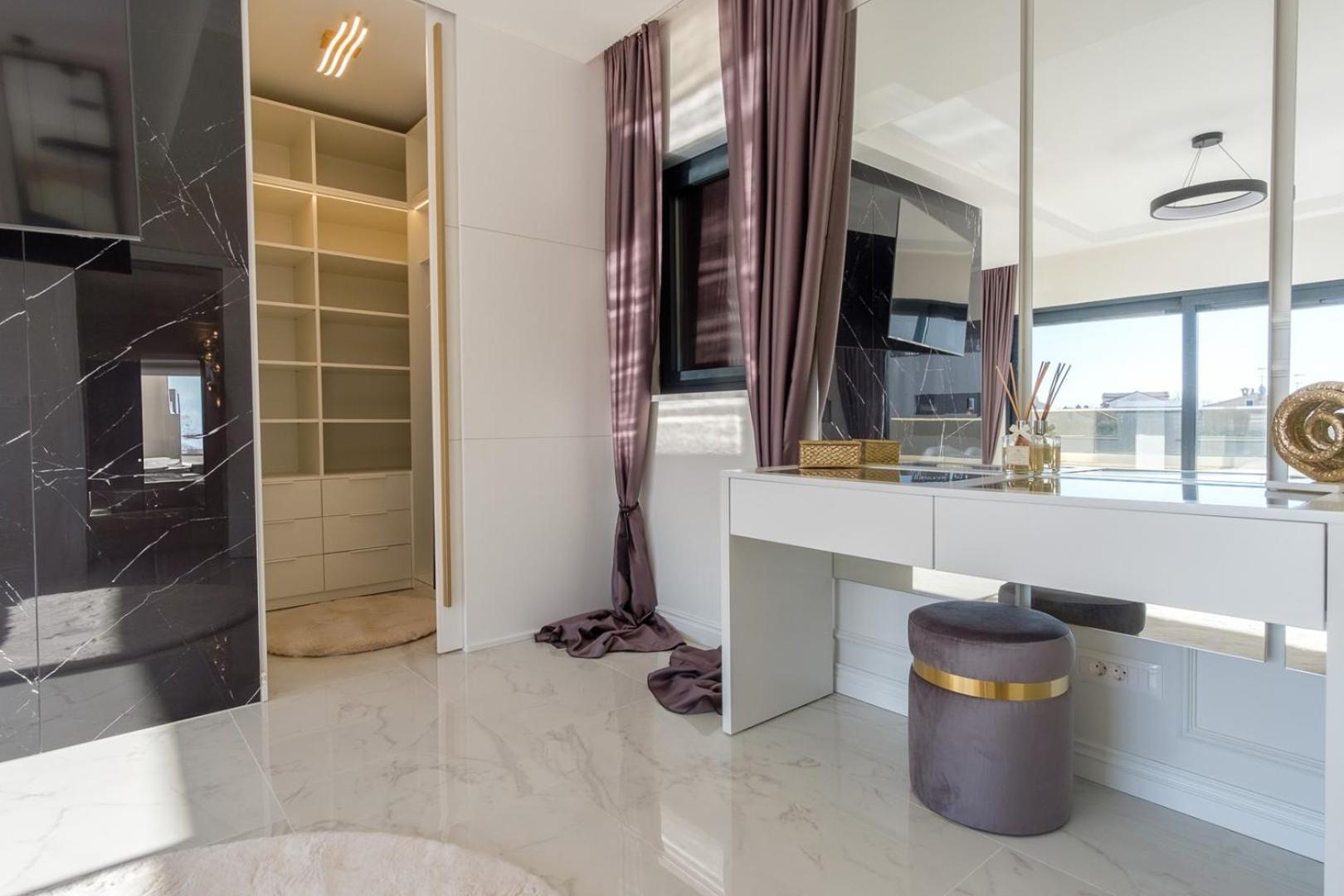 Villa Emaar *